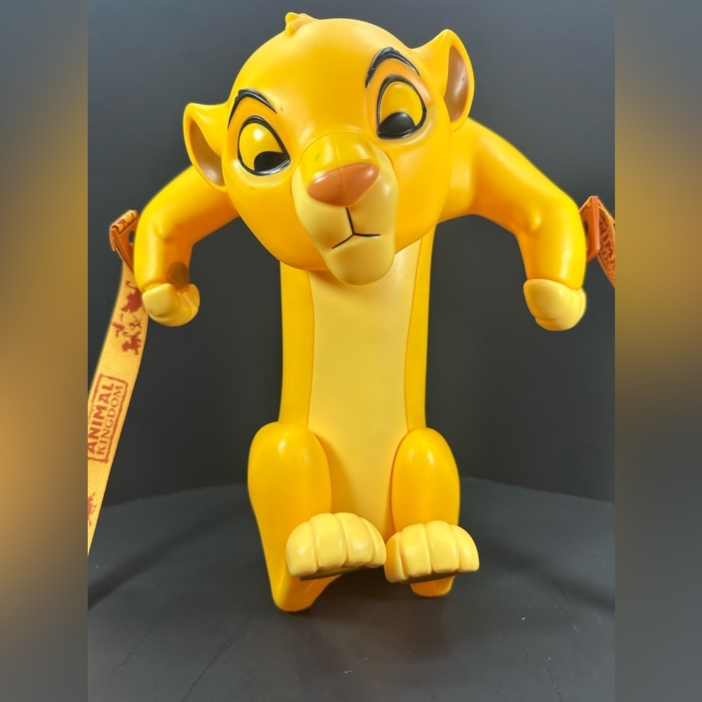 Disney Lion Shaped Kids Toy pre
Owned Exellent condition